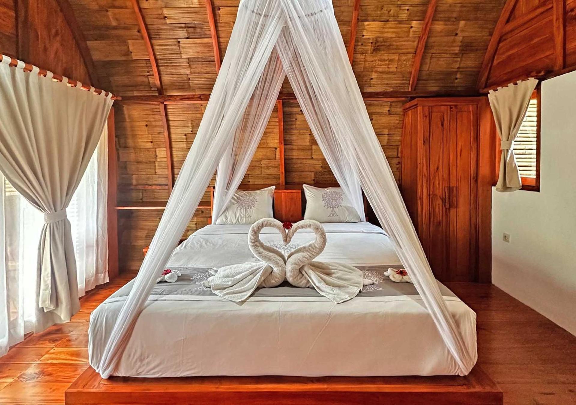 Lagoona Beach Bungalows - Eco Stay Pangandaran Exterior photo